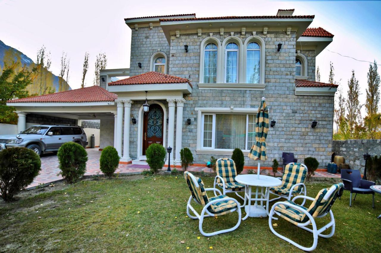 Arish Luxury Suites Skardu Bagian luar foto