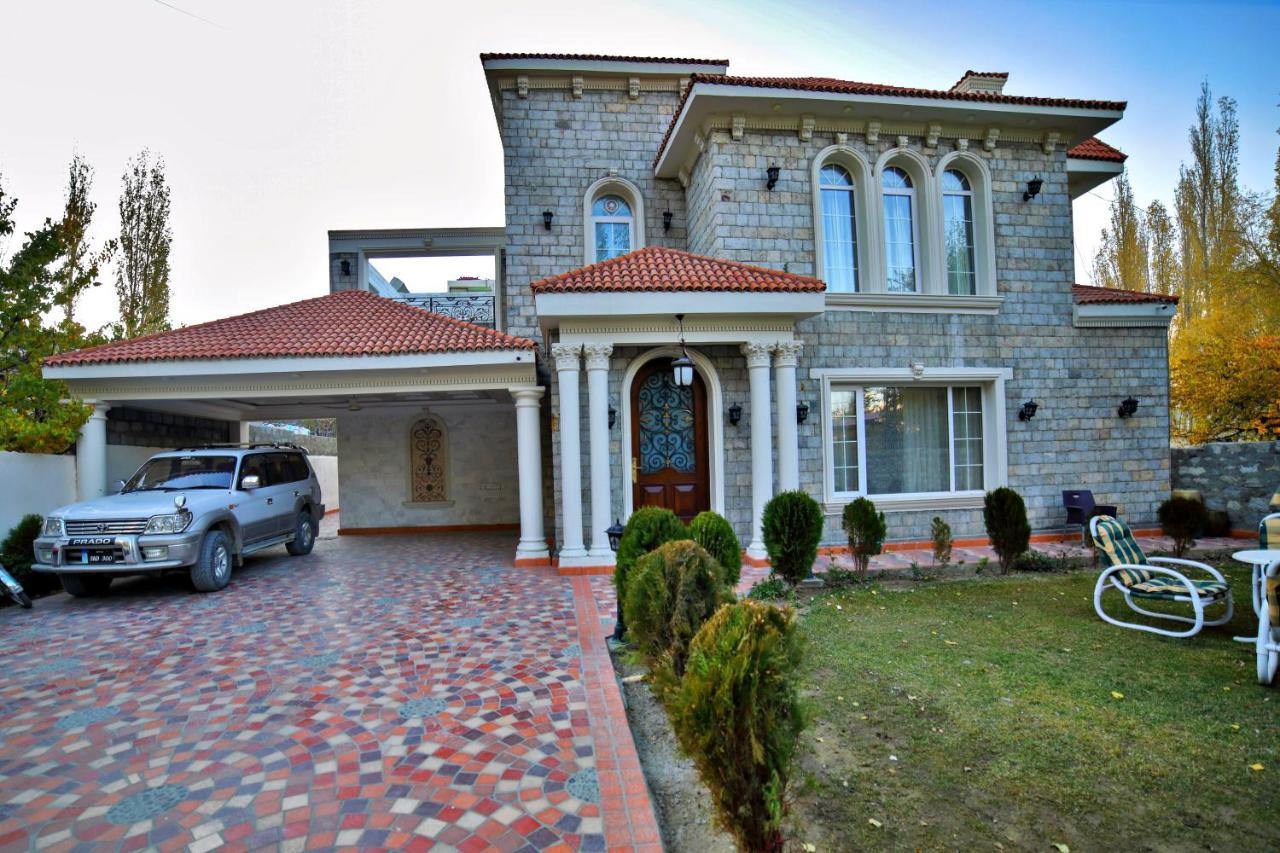 Arish Luxury Suites Skardu Bagian luar foto