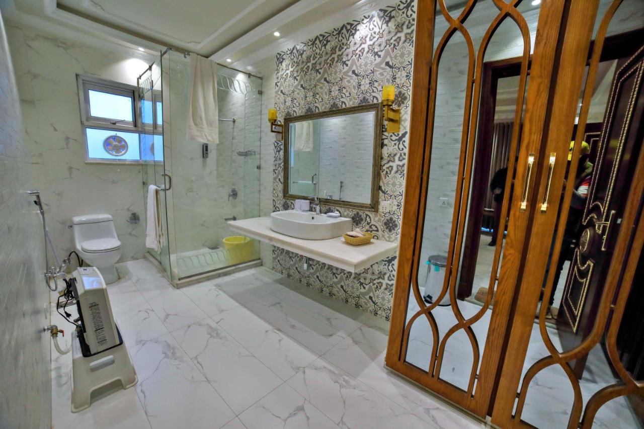 Arish Luxury Suites Skardu Bagian luar foto