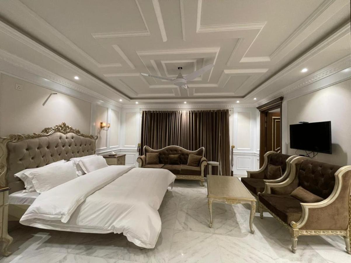 Arish Luxury Suites Skardu Bagian luar foto