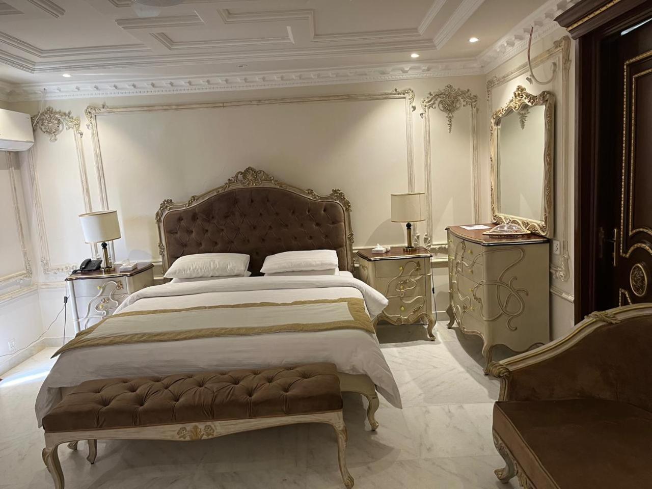 Arish Luxury Suites Skardu Bagian luar foto