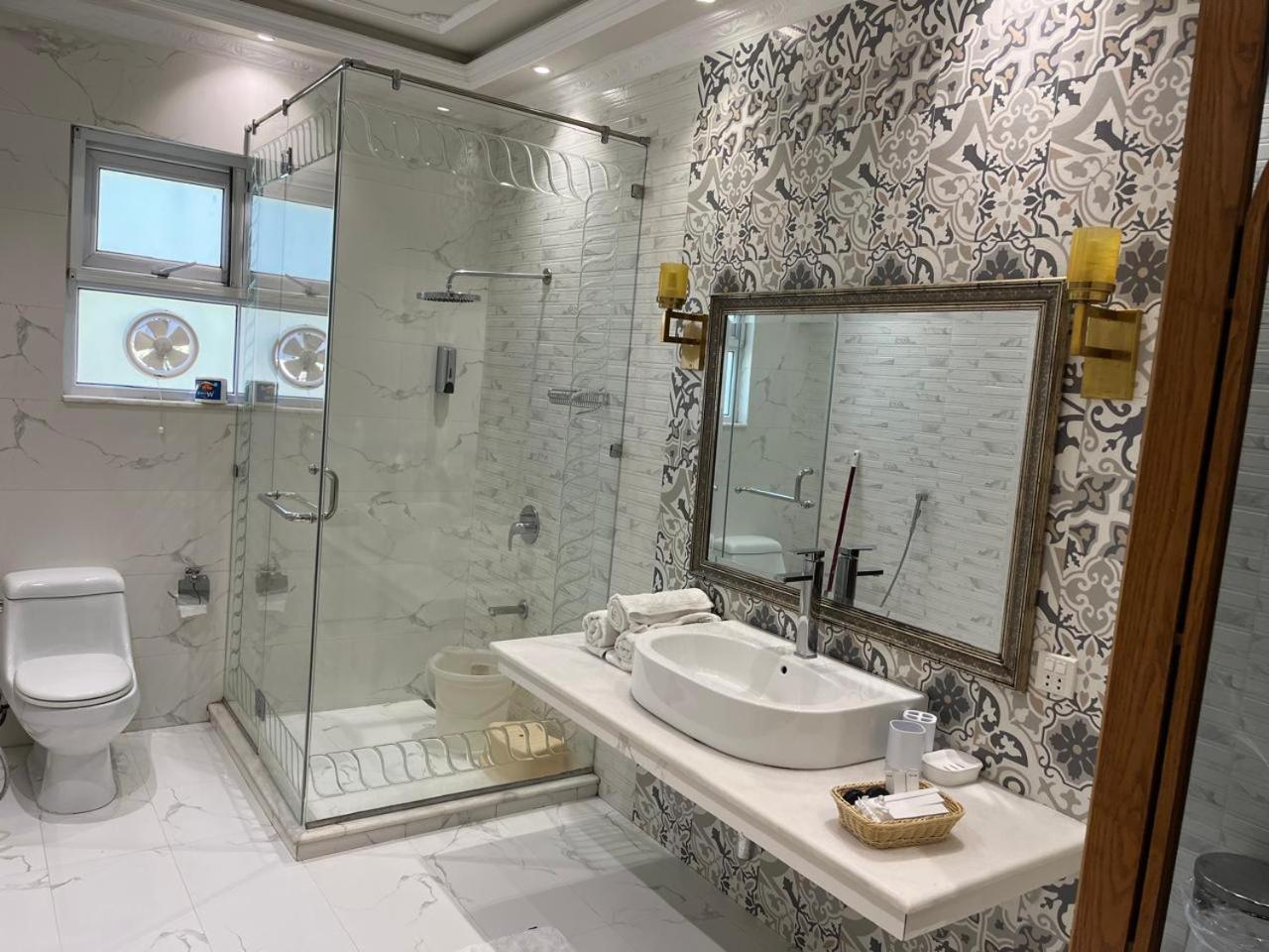 Arish Luxury Suites Skardu Bagian luar foto